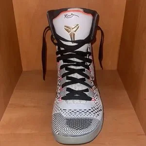 White Kobe Bryant shoes. Size US 8, UK 7. Nike | Shoes | White Kobe Bryant Shoes Size Us 8 Uk 7 | Poshmark main image 2